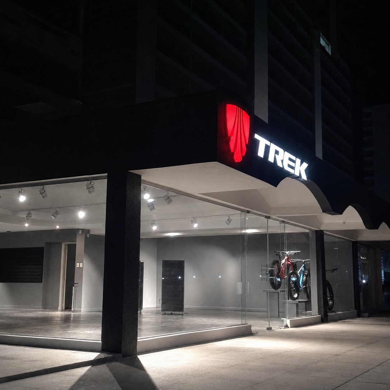 Reforma de local Trek - Montevideo